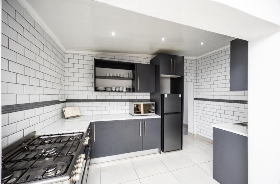 5 Bedroom Property for Sale in Baysville Eastern Cape